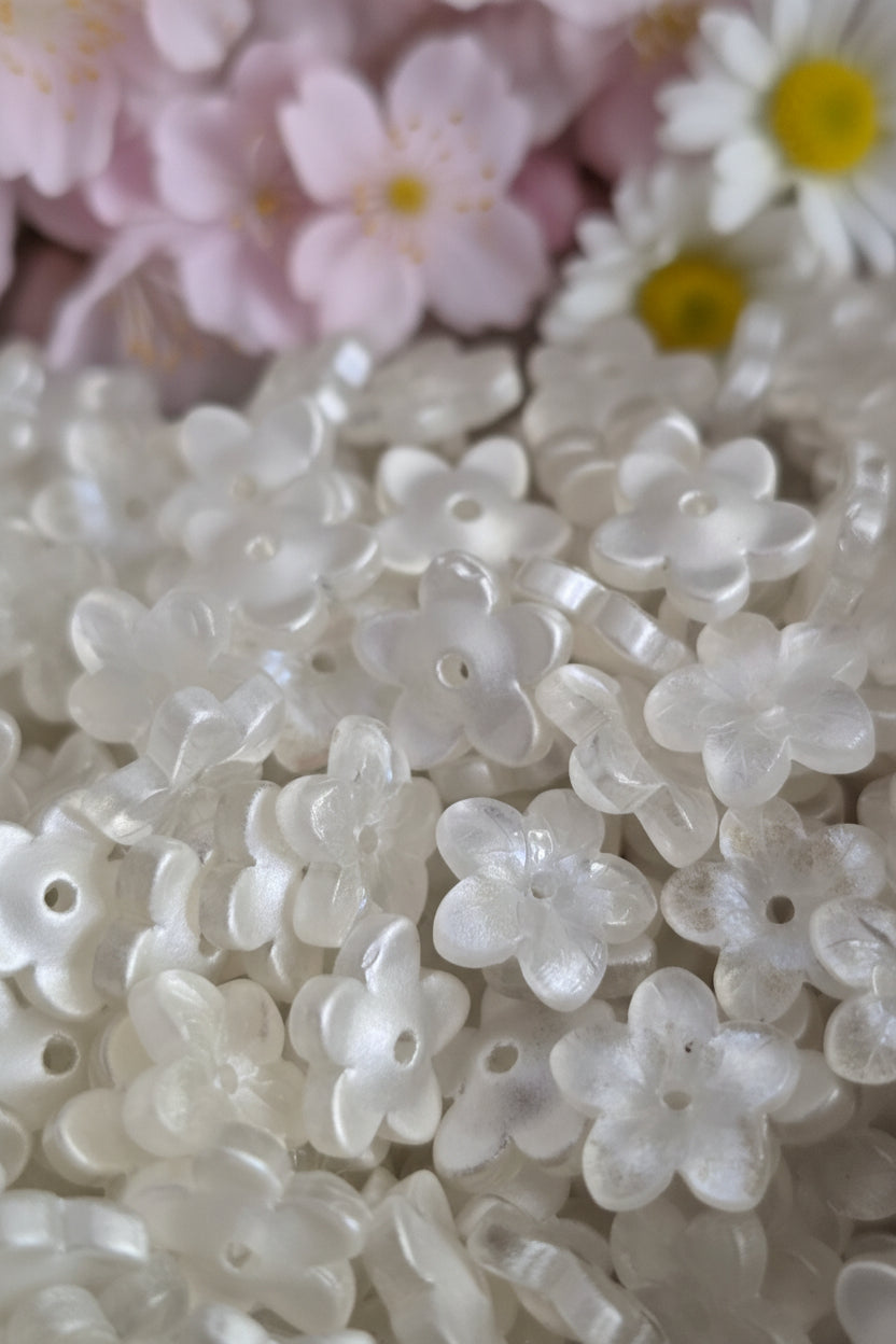 Glass flowers - 15g for £1.30