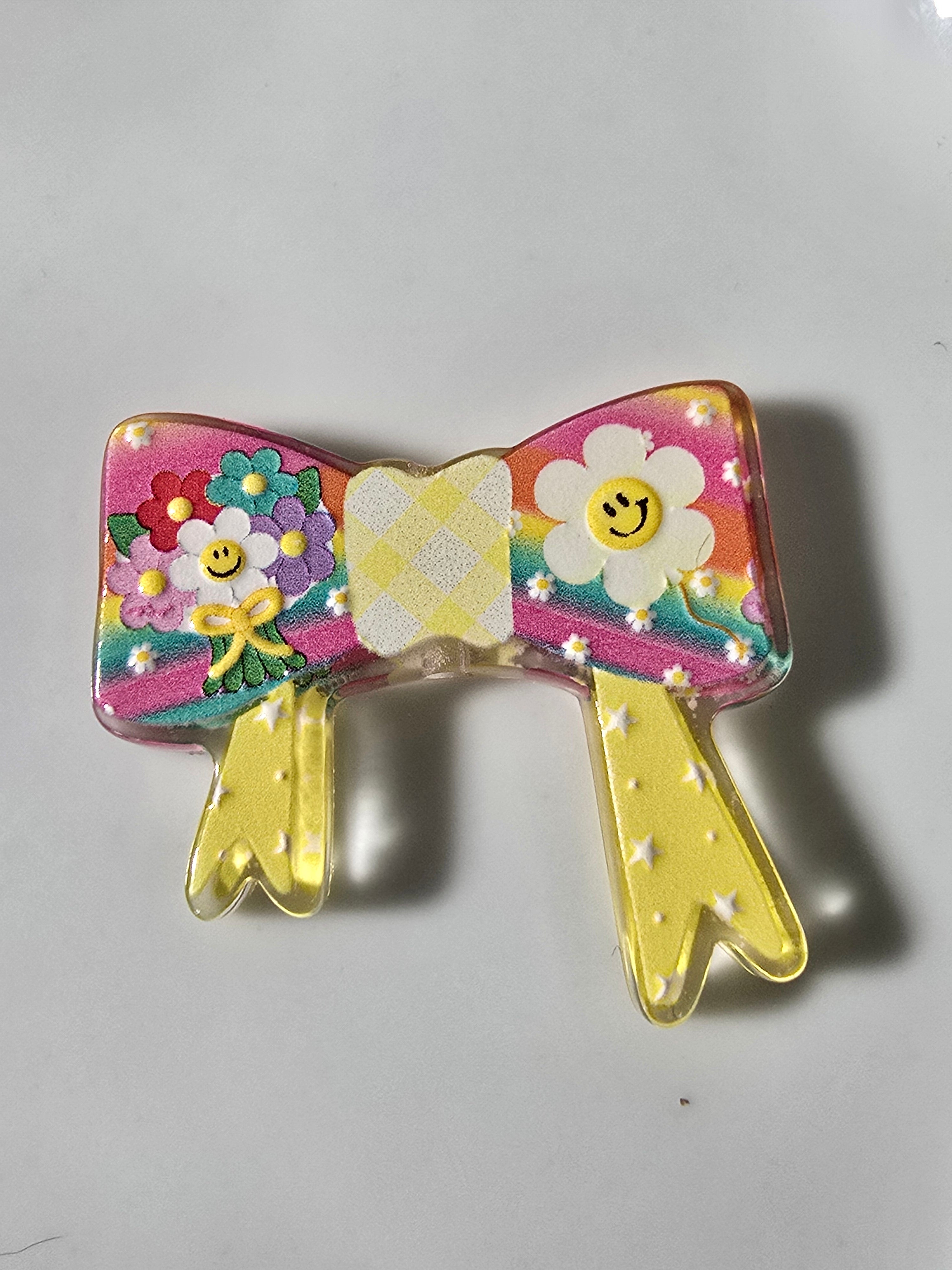 Acrylic bows for pens and keychains
