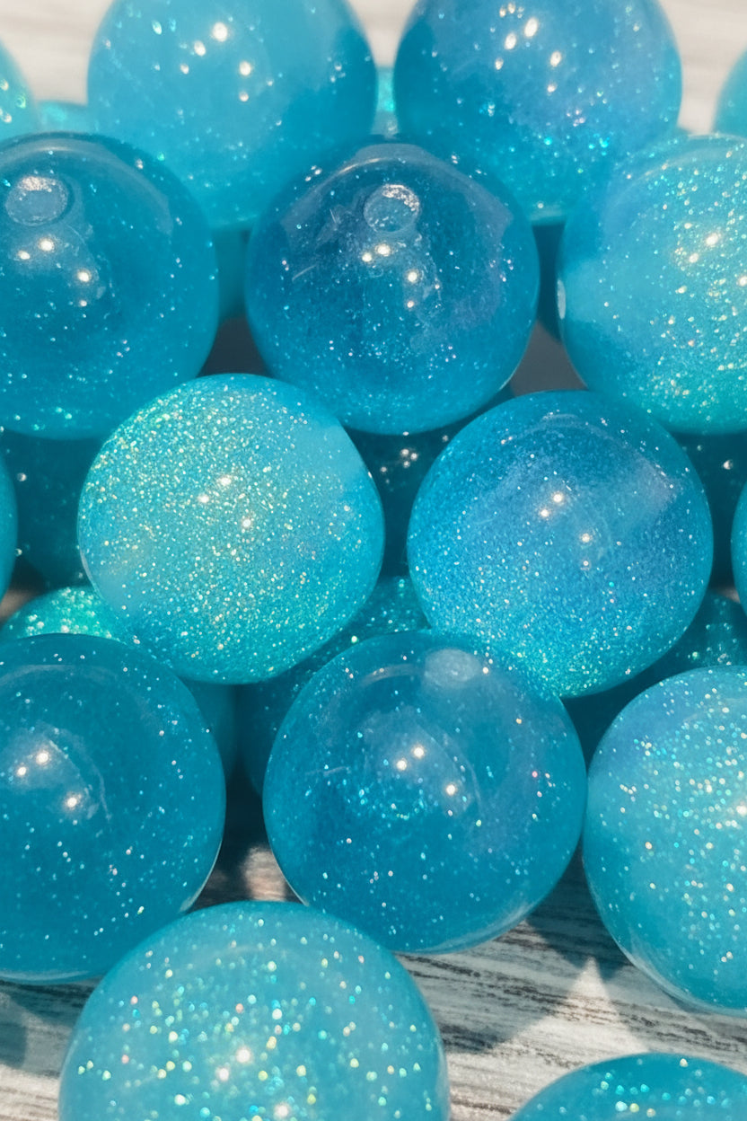 Shimmery 16mm resin beads - set of 6