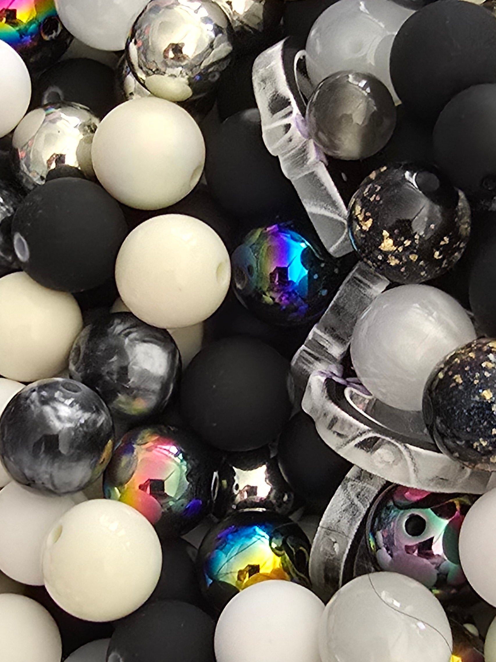 black/white/silver bead mix