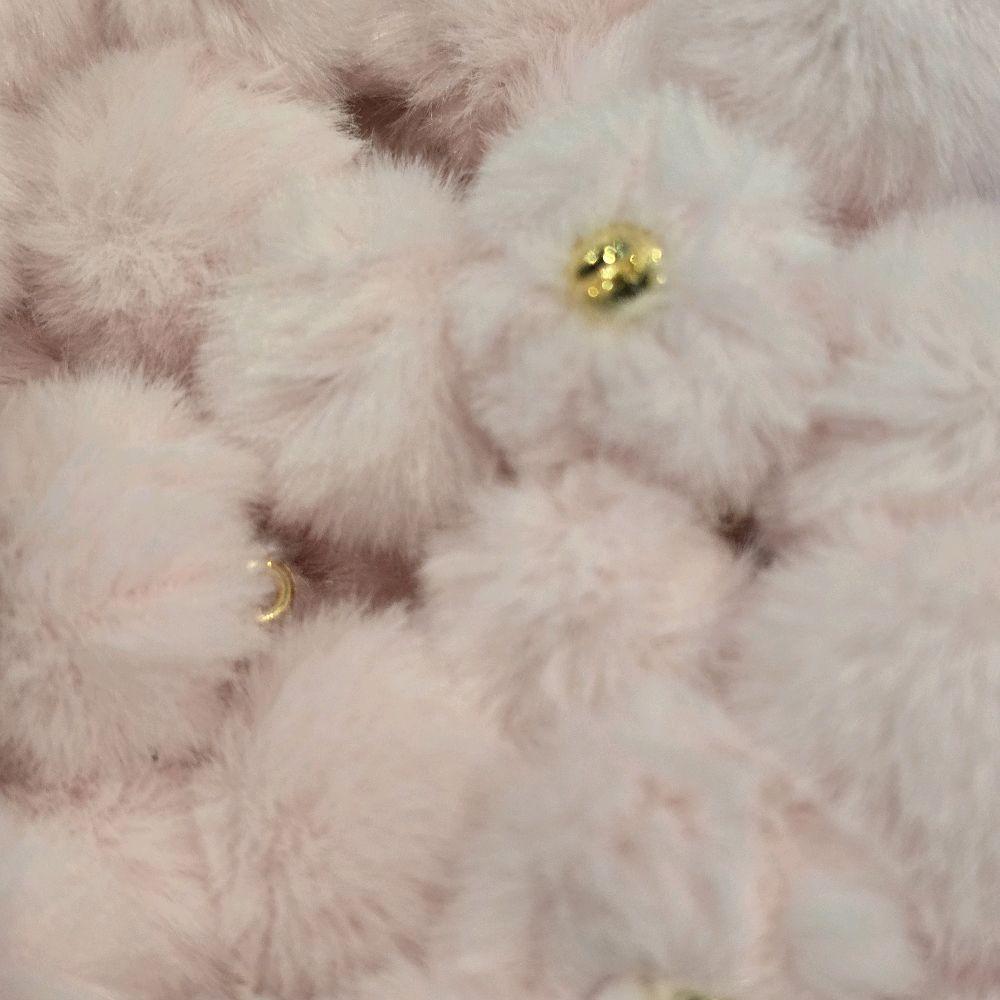 Fluffy pendants - set of 10